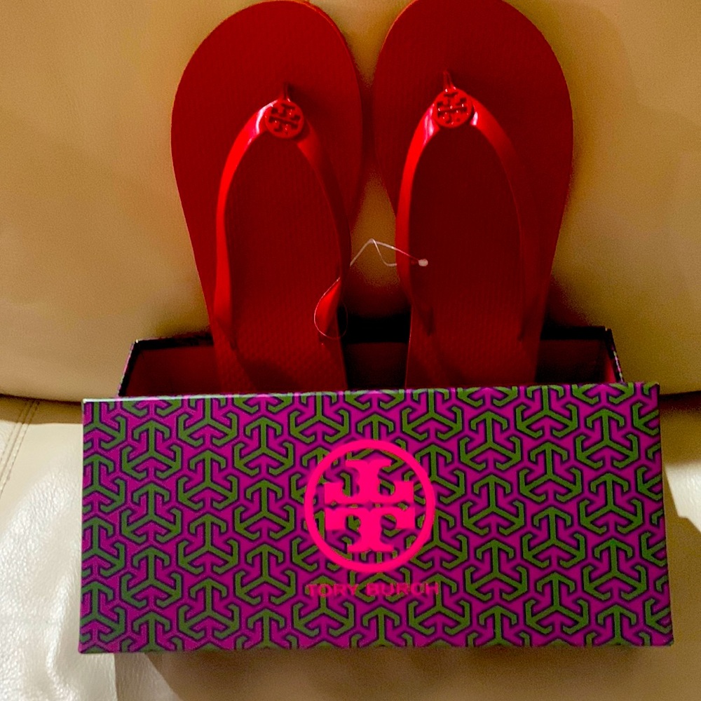 Tory Burch red flip flops NWT SIZE8